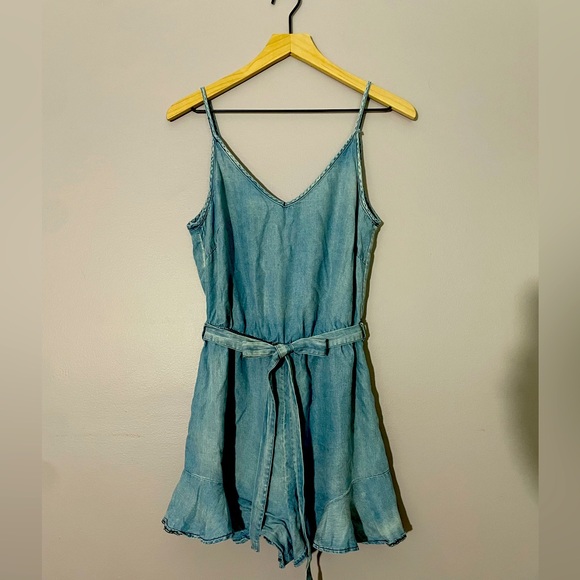 SHE + SKY Chambray Ruffle Hem Romper- Size Medium - Picture 2 of 6